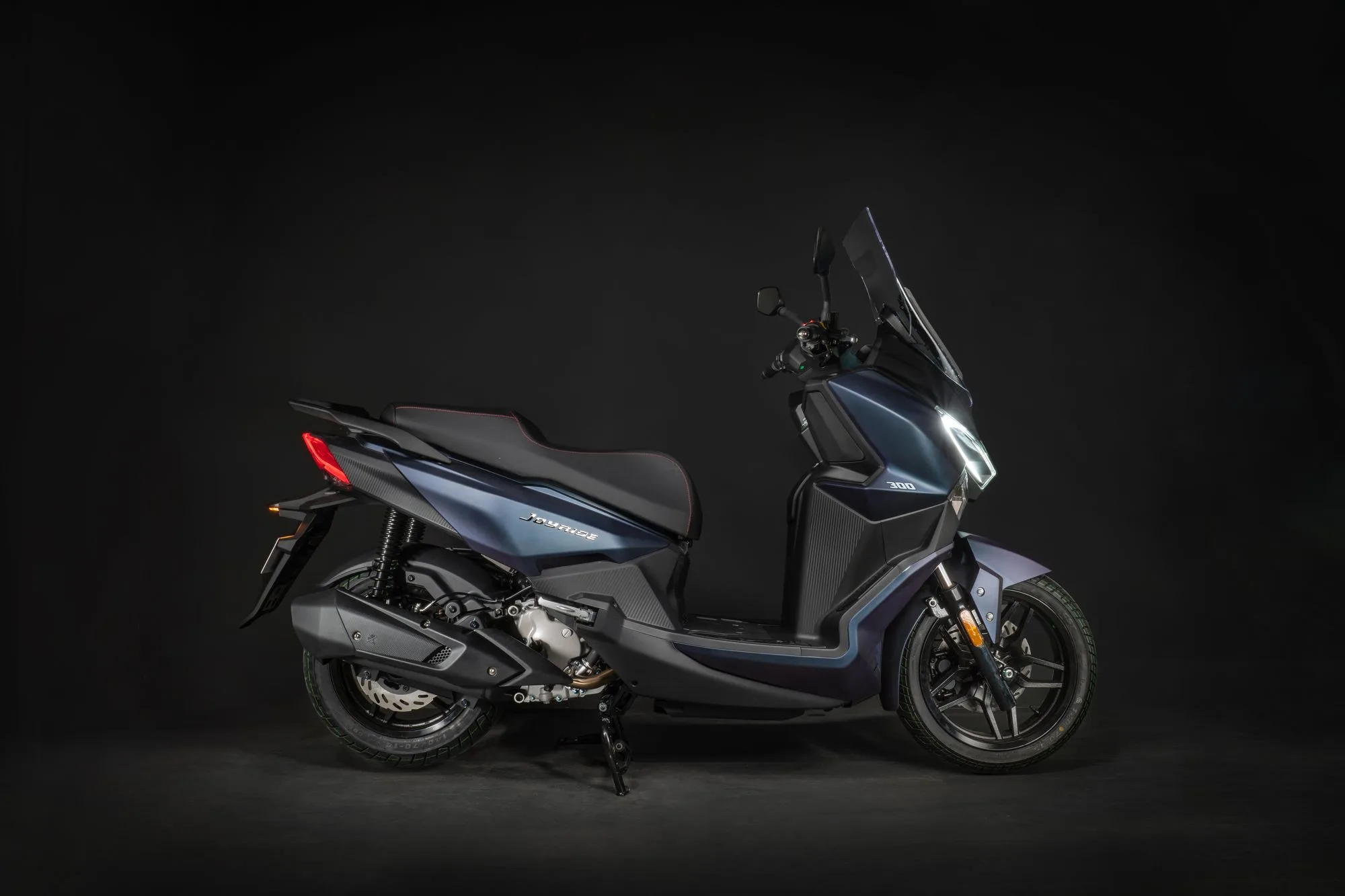 Максискутер SYM Joyride 300 — 4